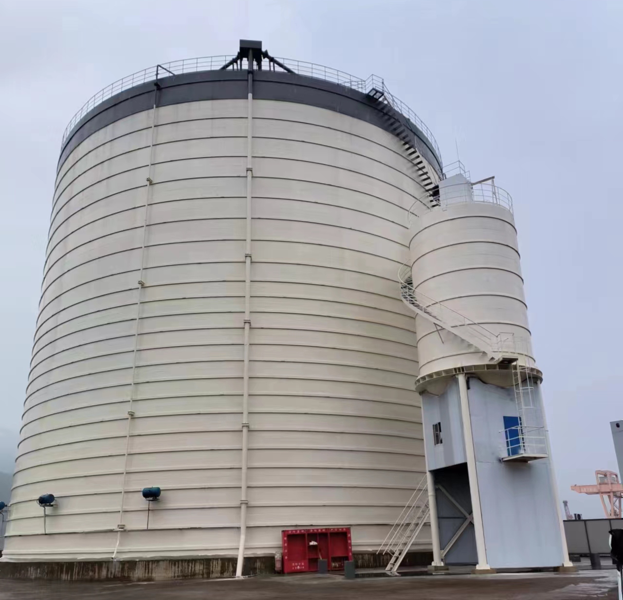 岫岩10万吨水泥钢板库